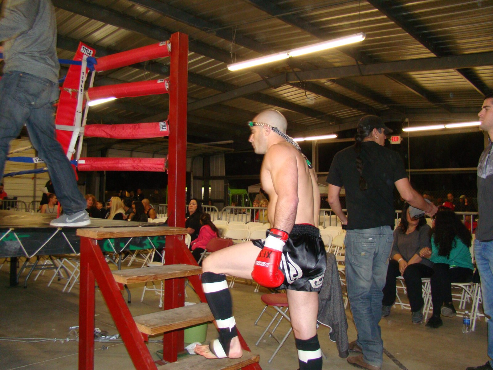 Eddie Signaigo entering the ring for Muay Thai fight