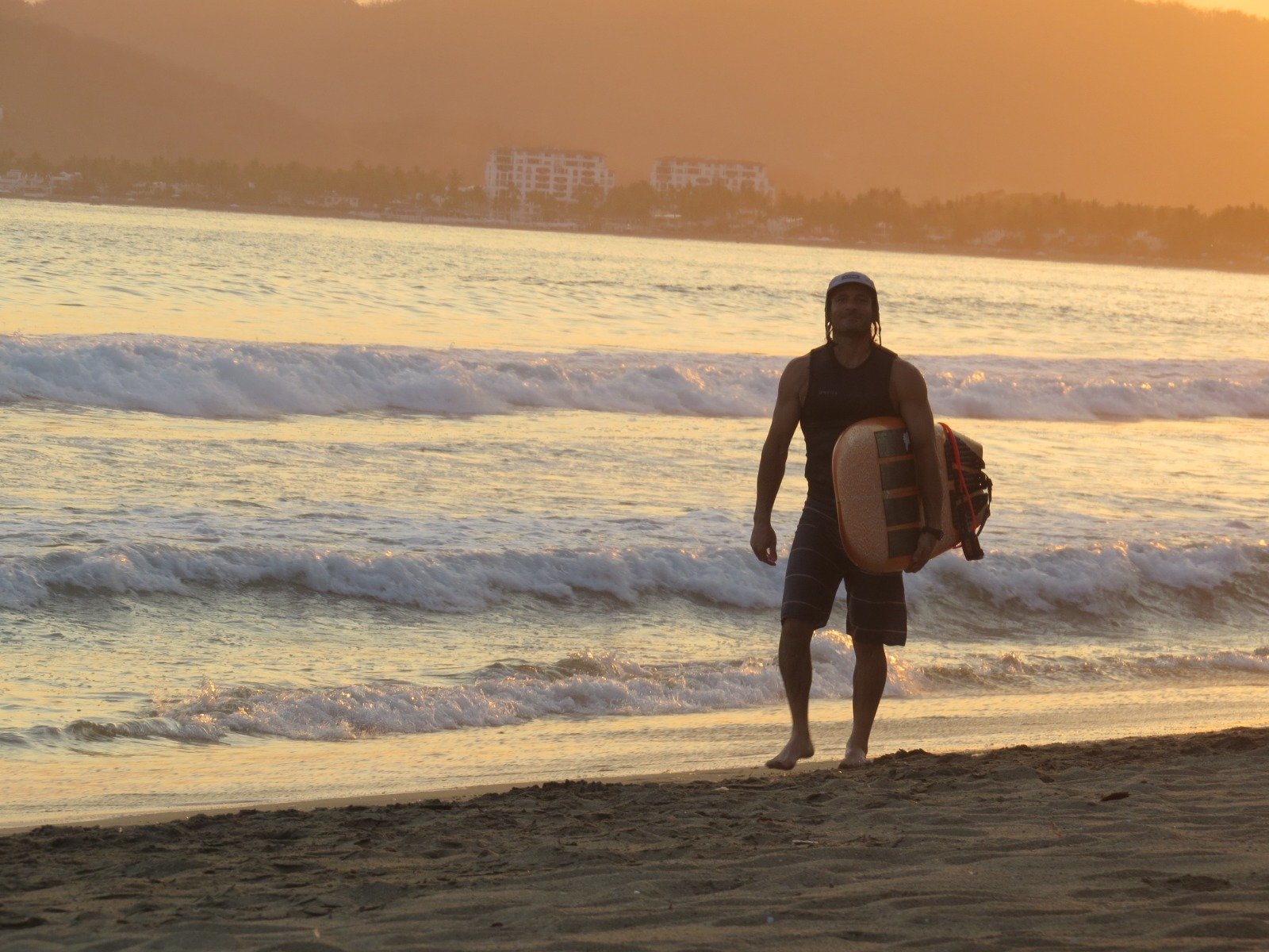 Eddie Signaigo at Sunset in Bahía Santiago.