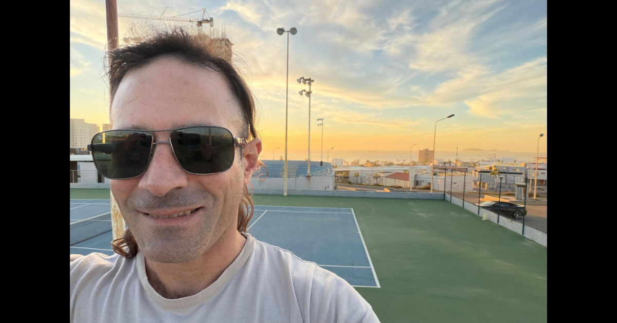 How Physical Training Makes You Better At Business Blog Cover Photo - Eddie Signaigo in Rosarito